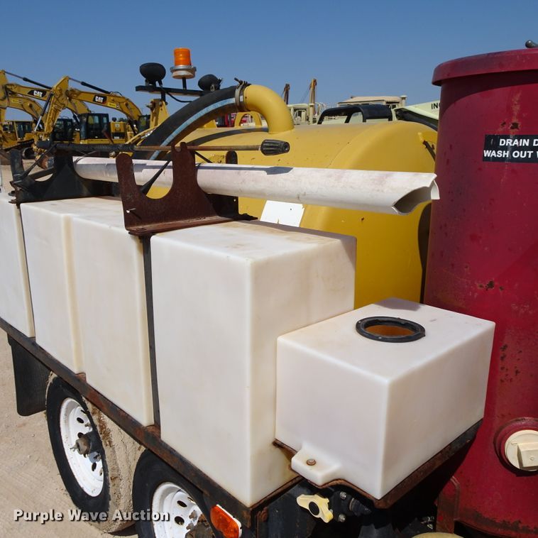 image for item DJ1044 2011 Vermeer Vactron LP555DT vacuum excavator