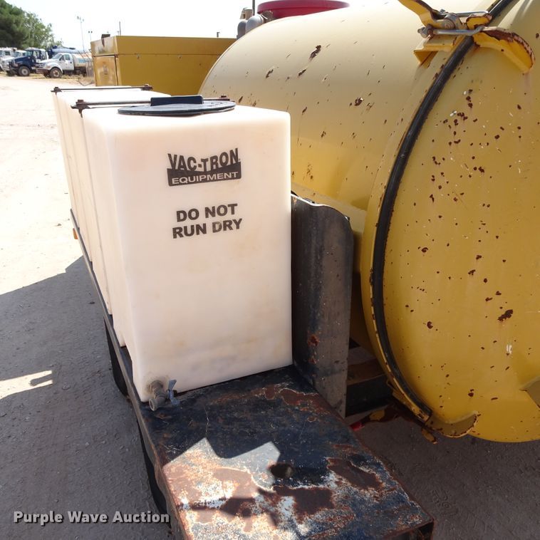 image for item DJ1044 2011 Vermeer Vactron LP555DT vacuum excavator