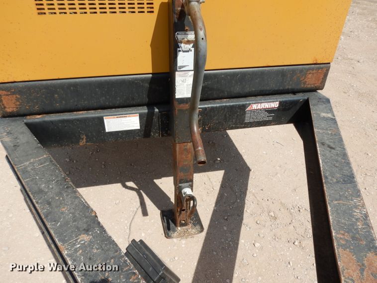 image for item DJ1045 2012 Vermeer LP855DT vacuum excavator