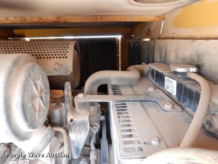 image for item DJ1045 2012 Vermeer LP855DT vacuum excavator