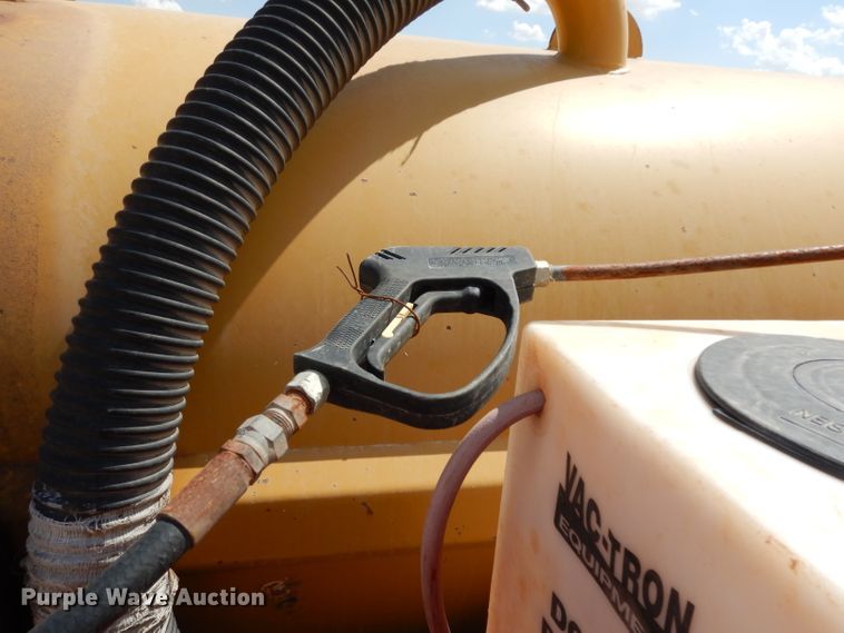 image for item DJ1045 2012 Vermeer LP855DT vacuum excavator