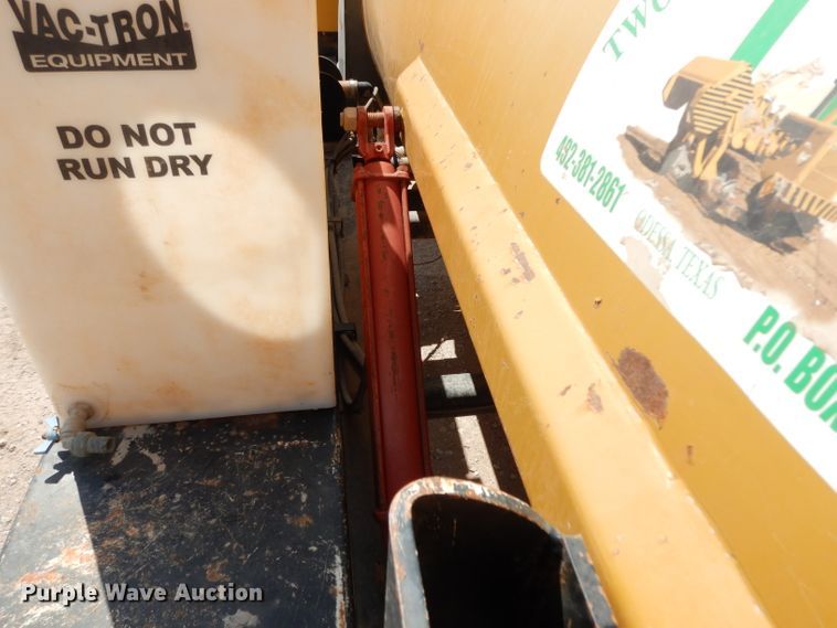 image for item DJ1045 2012 Vermeer LP855DT vacuum excavator