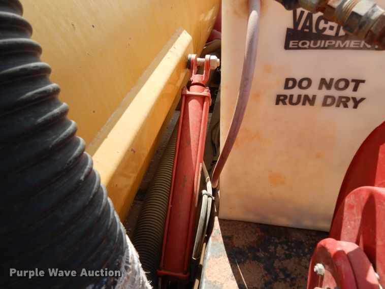 image for item DJ1045 2012 Vermeer LP855DT vacuum excavator