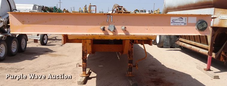 image for item DJ1047 2006 Kaufman drop deck equipment trailer