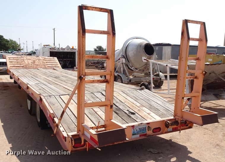 image for item DJ1047 2006 Kaufman drop deck equipment trailer
