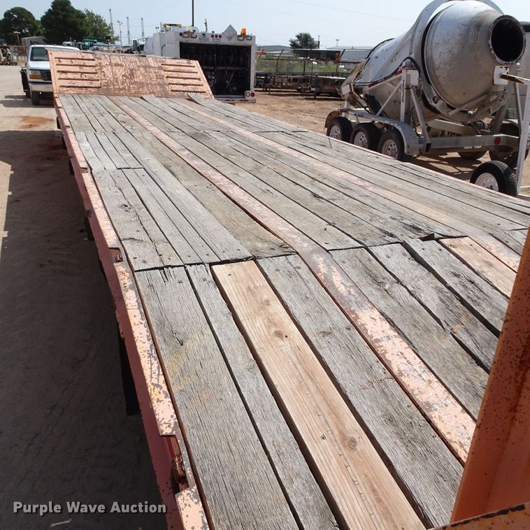 image for item DJ1047 2006 Kaufman drop deck equipment trailer