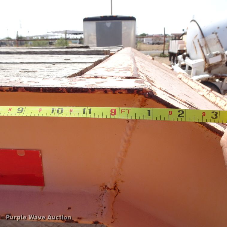 image for item DJ1047 2006 Kaufman drop deck equipment trailer