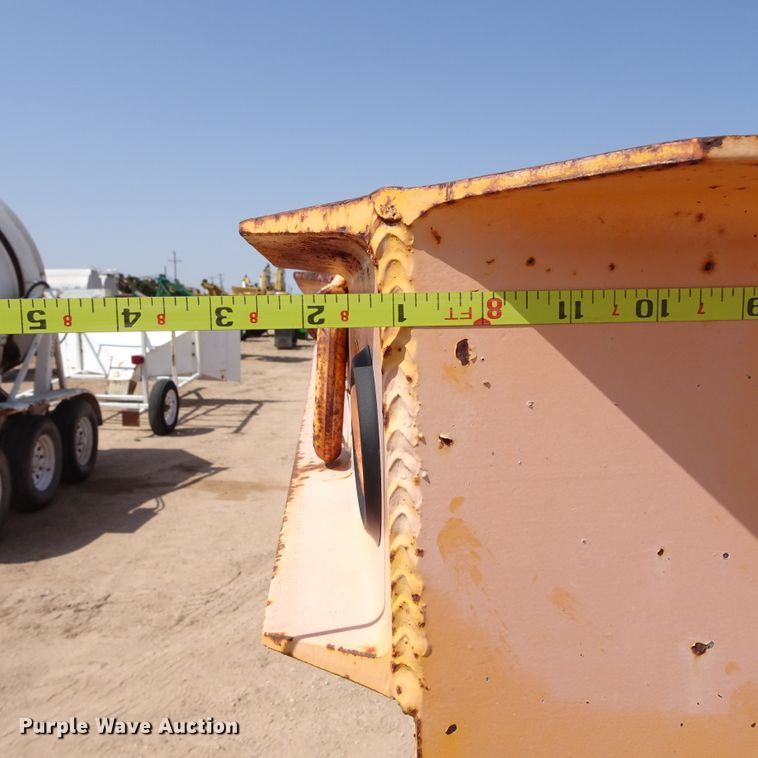 image for item DJ1047 2006 Kaufman drop deck equipment trailer