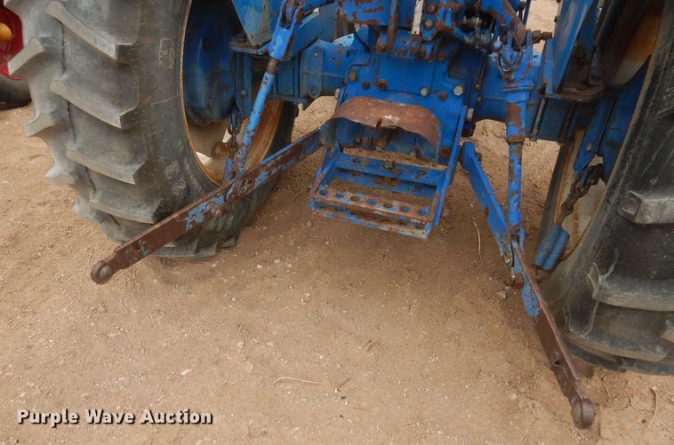 image for item DJ1061 Long 1563  tractor