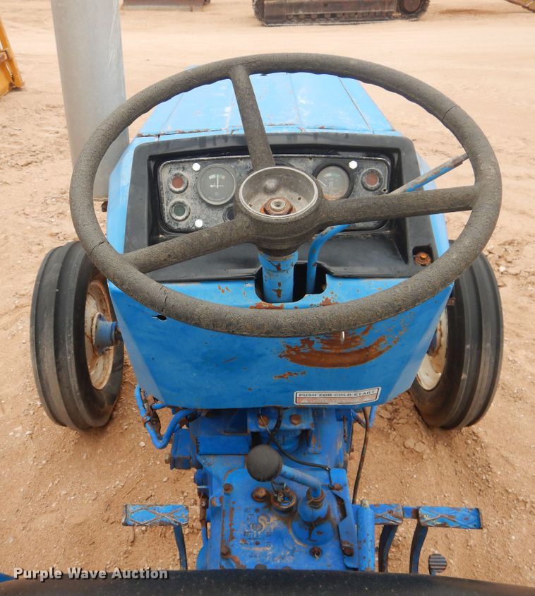 image for item DJ1061 Long 1563  tractor