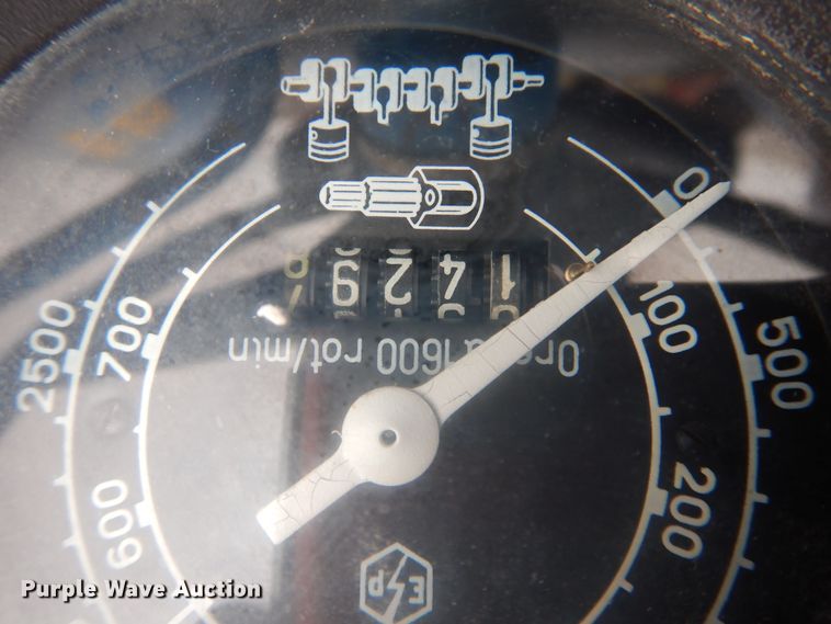 image for item DJ1061 Long 1563  tractor