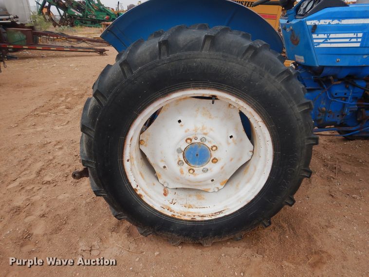 image for item DJ1061 Long 1563  tractor