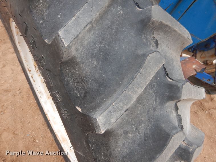 image for item DJ1061 Long 1563  tractor