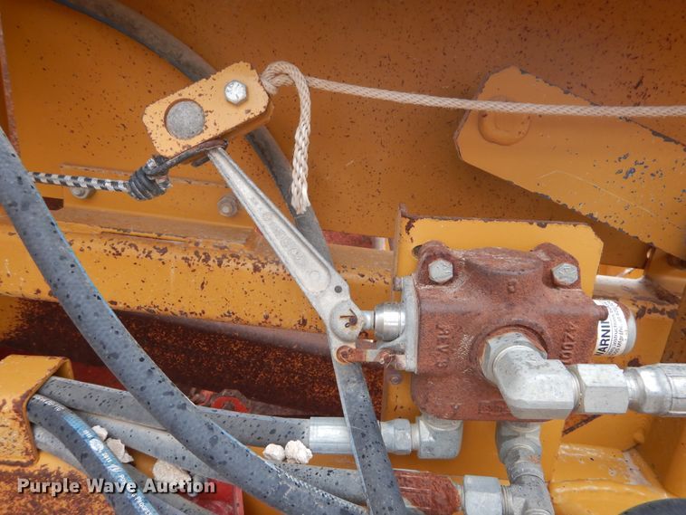 image for item DJ1062 HayBuster 3106 rock picker