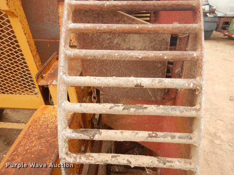 image for item DJ1062 HayBuster 3106 rock picker