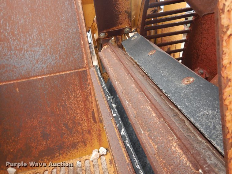 image for item DJ1062 HayBuster 3106 rock picker