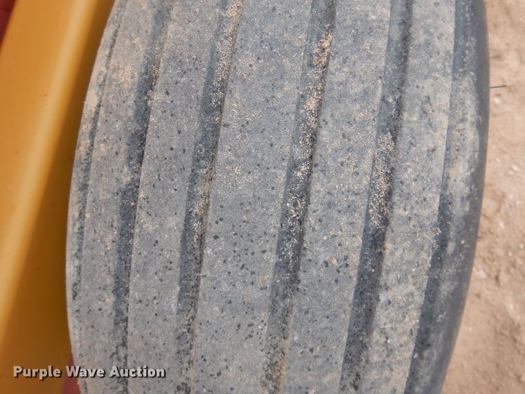 image for item DJ1062 HayBuster 3106 rock picker