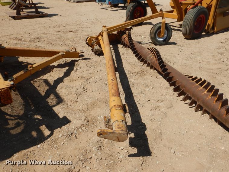 image for item DJ1062 HayBuster 3106 rock picker