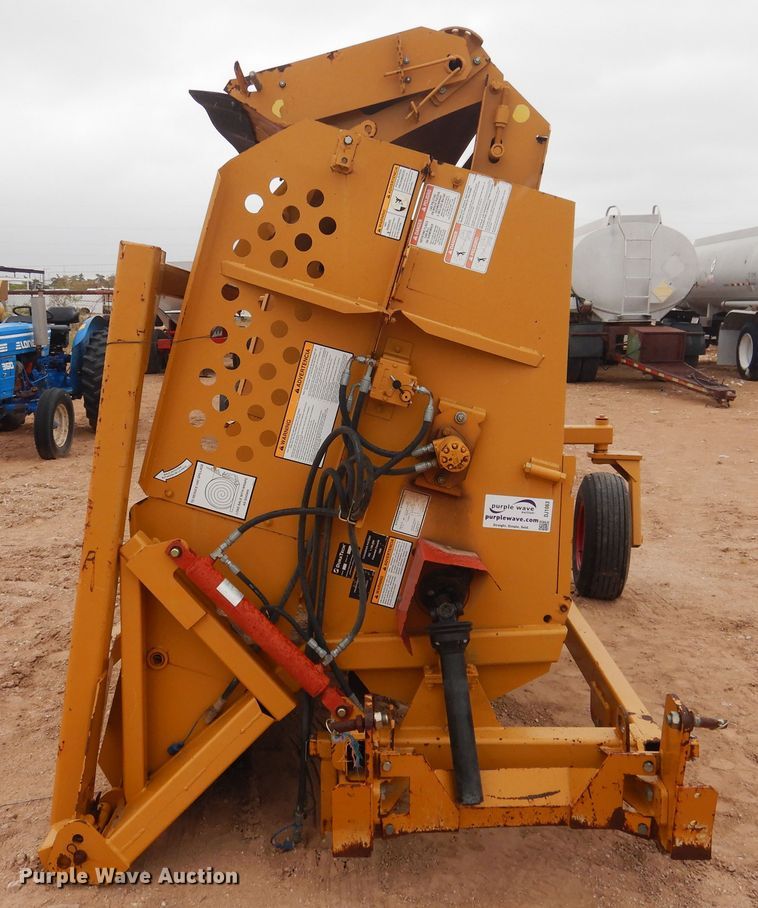 image for item DJ1063 HayBuster 2100 bale processor