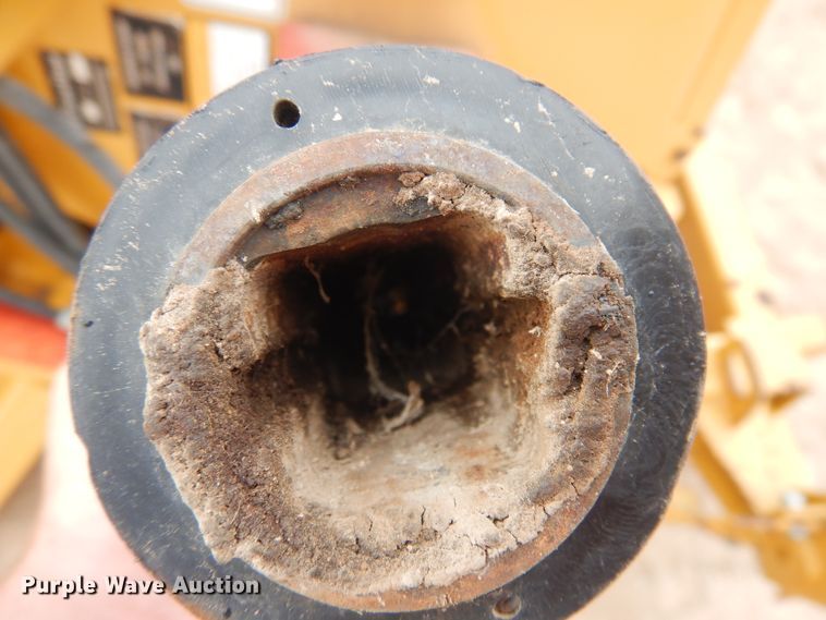 image for item DJ1063 HayBuster 2100 bale processor