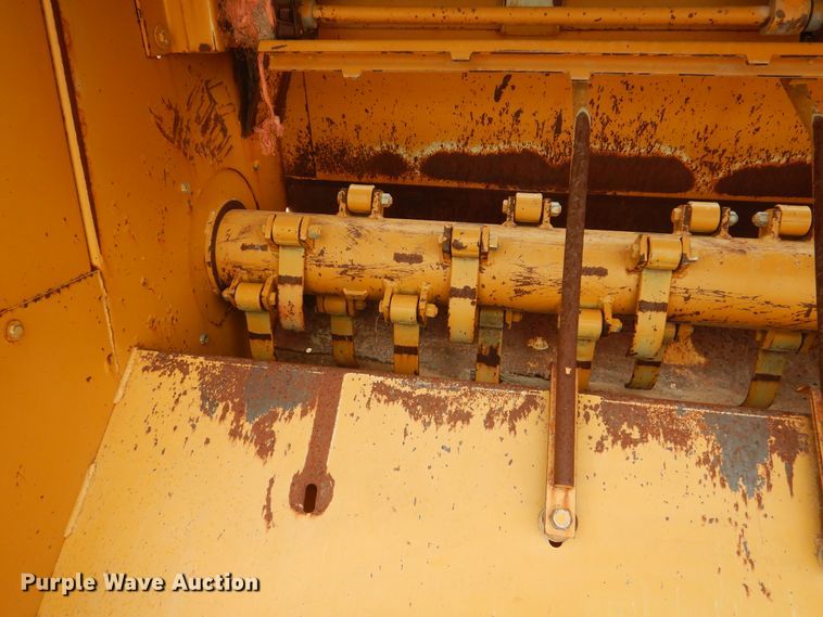 image for item DJ1063 HayBuster 2100 bale processor