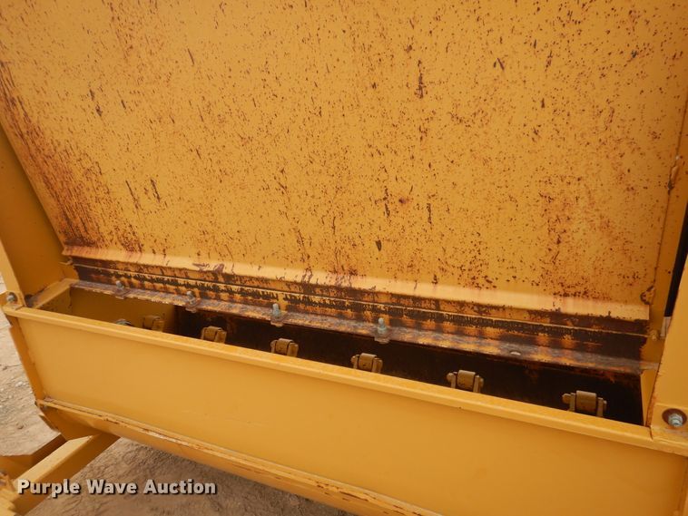 image for item DJ1063 HayBuster 2100 bale processor