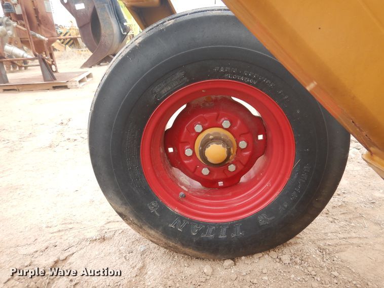 image for item DJ1063 HayBuster 2100 bale processor