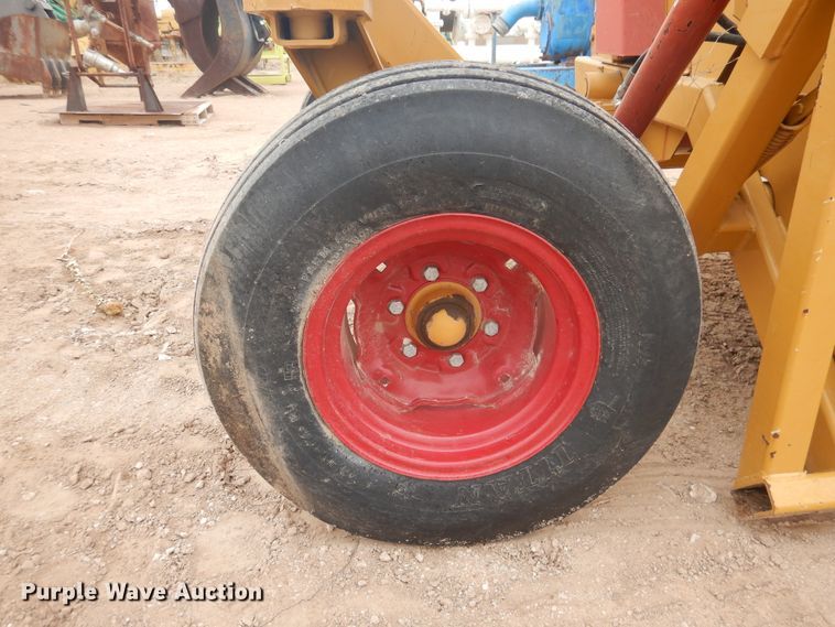 image for item DJ1063 HayBuster 2100 bale processor