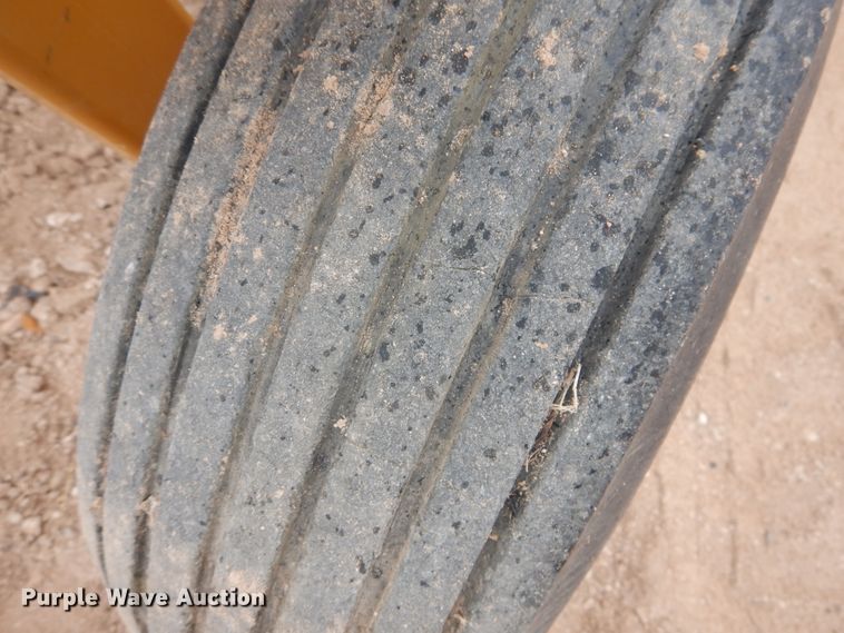 image for item DJ1063 HayBuster 2100 bale processor