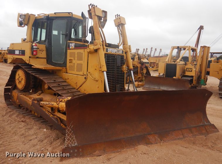 image for item DJ1065 2004 Caterpillar D6R XL Series II  dozer