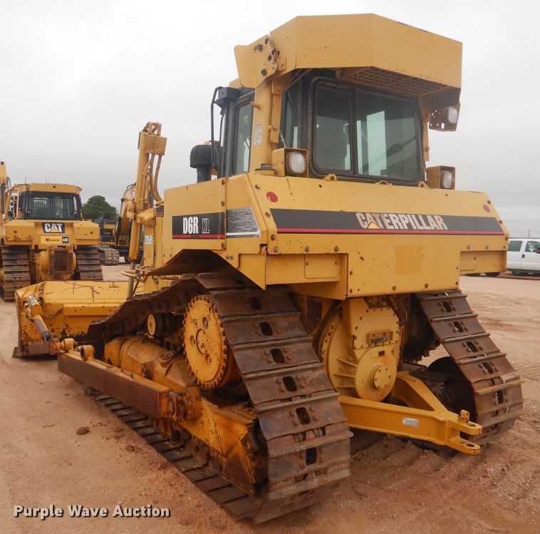 image for item DJ1065 2004 Caterpillar D6R XL Series II  dozer