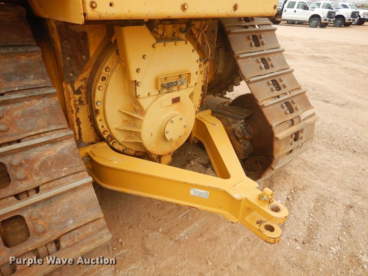 image for item DJ1065 2004 Caterpillar D6R XL Series II  dozer