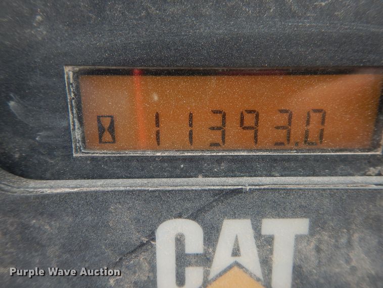 image for item DJ1065 2004 Caterpillar D6R XL Series II  dozer