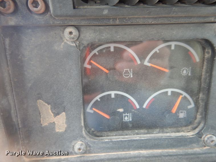 image for item DJ1065 2004 Caterpillar D6R XL Series II  dozer