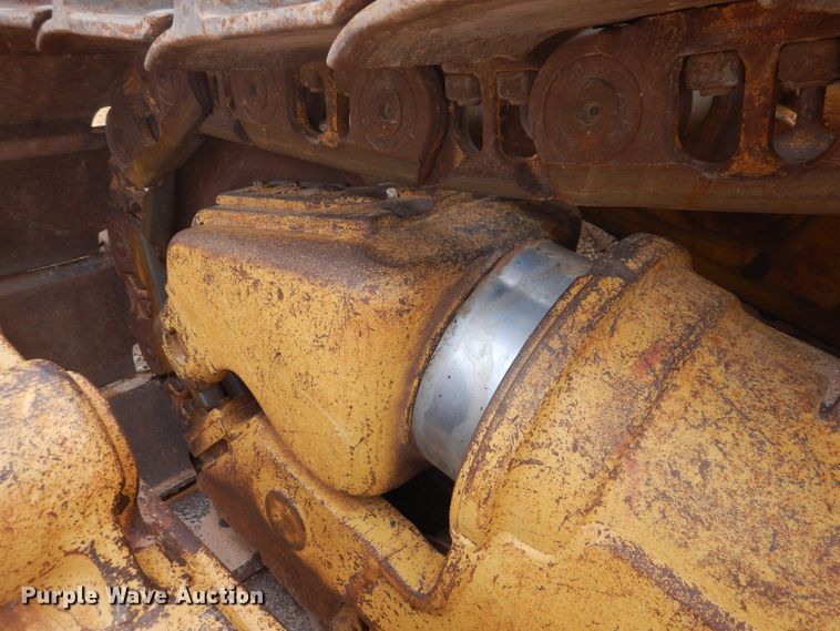 image for item DJ1065 2004 Caterpillar D6R XL Series II  dozer