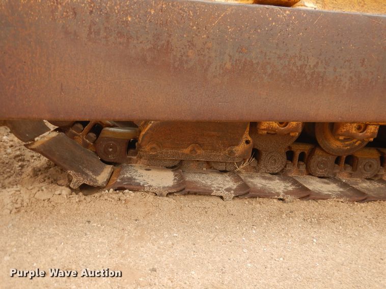 image for item DJ1065 2004 Caterpillar D6R XL Series II  dozer