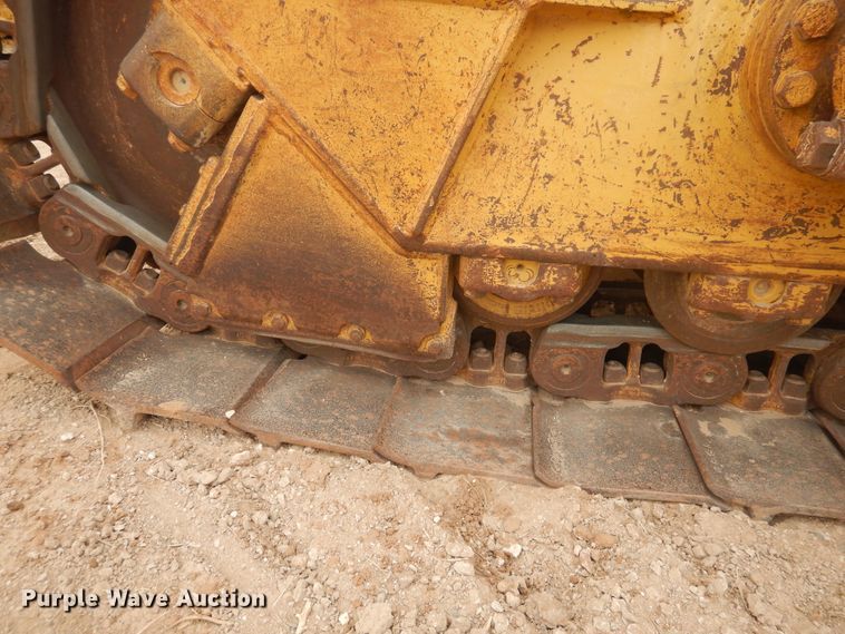 image for item DJ1065 2004 Caterpillar D6R XL Series II  dozer