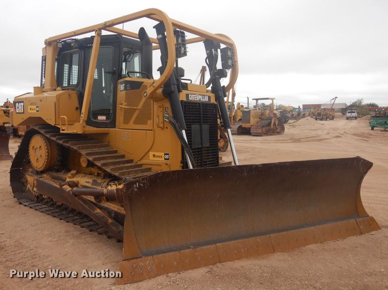 image for item DJ1066 2012 Caterpillar D6T XL  dozer
