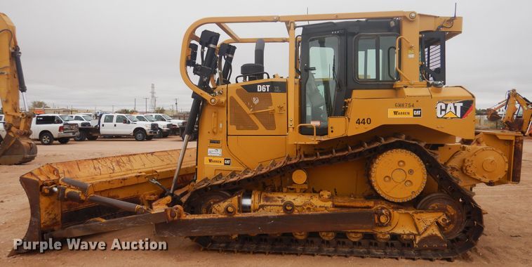 image for item DJ1066 2012 Caterpillar D6T XL  dozer
