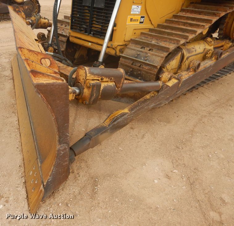 image for item DJ1066 2012 Caterpillar D6T XL  dozer