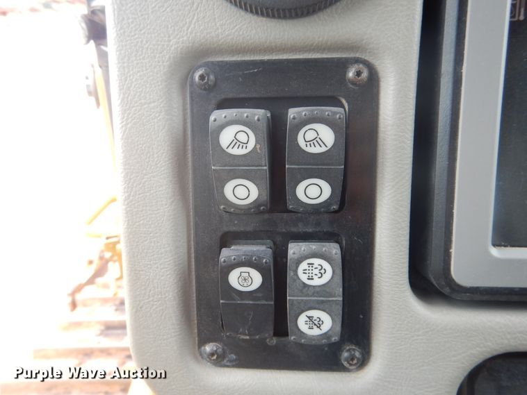 image for item DJ1066 2012 Caterpillar D6T XL  dozer