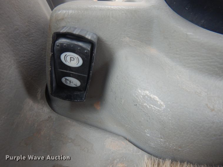 image for item DJ1066 2012 Caterpillar D6T XL  dozer