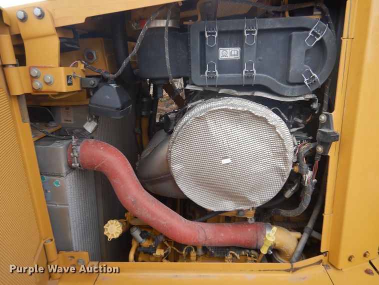 image for item DJ1066 2012 Caterpillar D6T XL  dozer