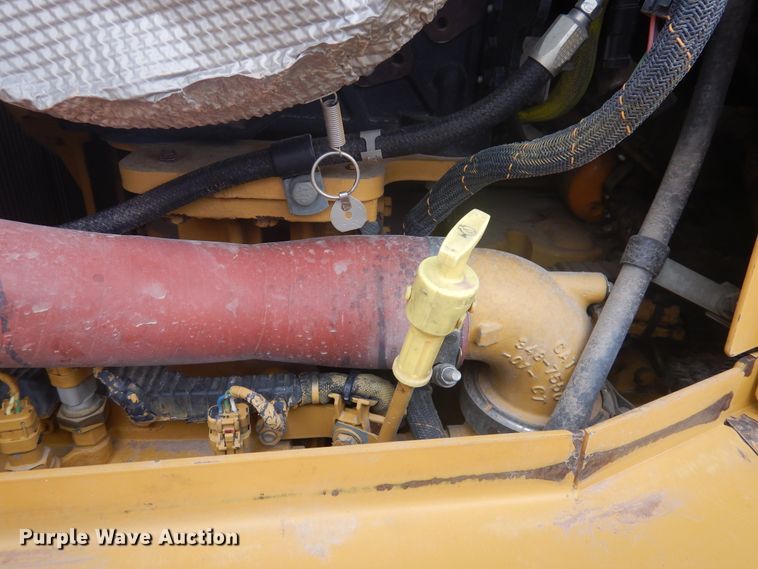 image for item DJ1066 2012 Caterpillar D6T XL  dozer