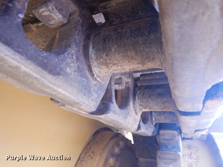 image for item DJ1066 2012 Caterpillar D6T XL  dozer