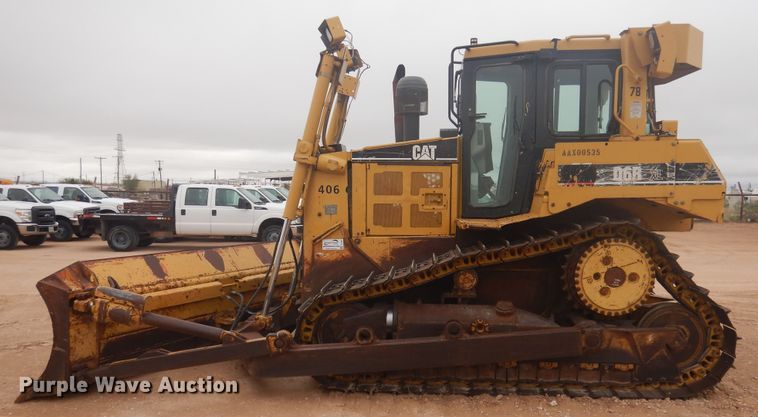 image for item DJ1067 2004 Caterpillar D6R XL Series II  dozer