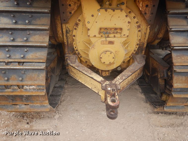 image for item DJ1067 2004 Caterpillar D6R XL Series II  dozer