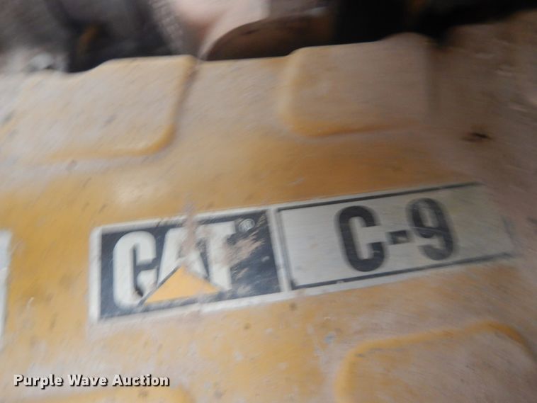 image for item DJ1067 2004 Caterpillar D6R XL Series II  dozer