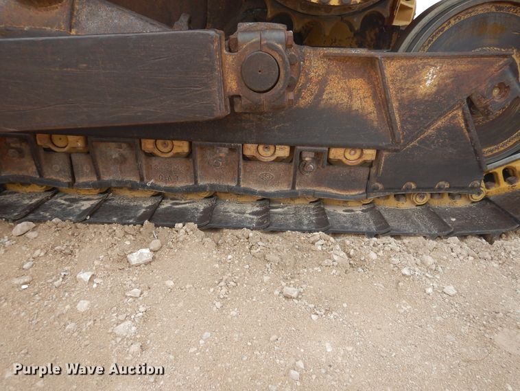 image for item DJ1067 2004 Caterpillar D6R XL Series II  dozer