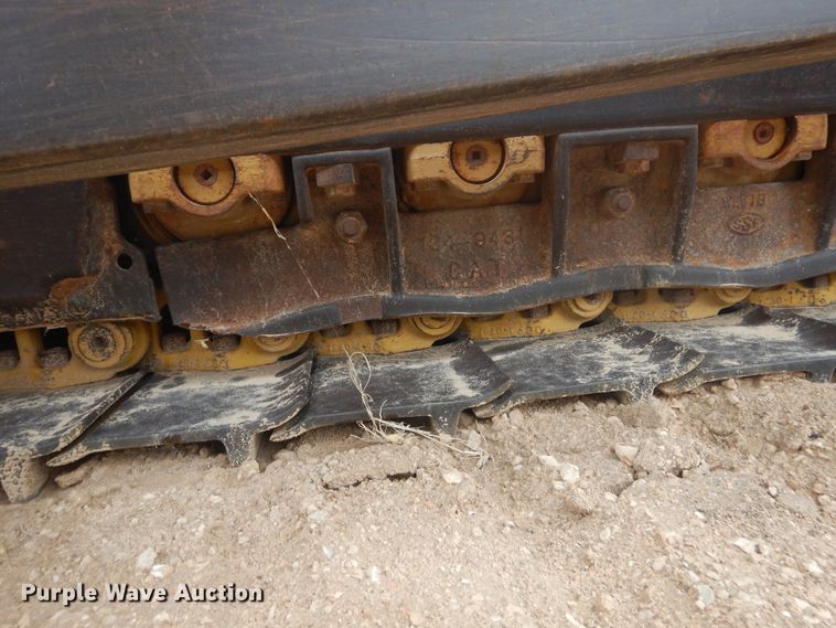 image for item DJ1067 2004 Caterpillar D6R XL Series II  dozer